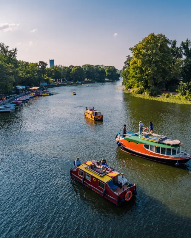 Hausbootverleih Wasserkutsche