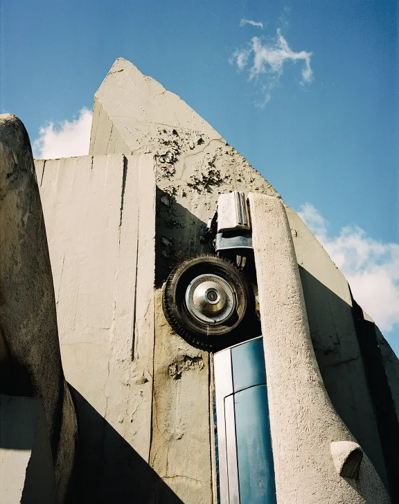 Concrete Cadillac Vostell Halensee, 2021