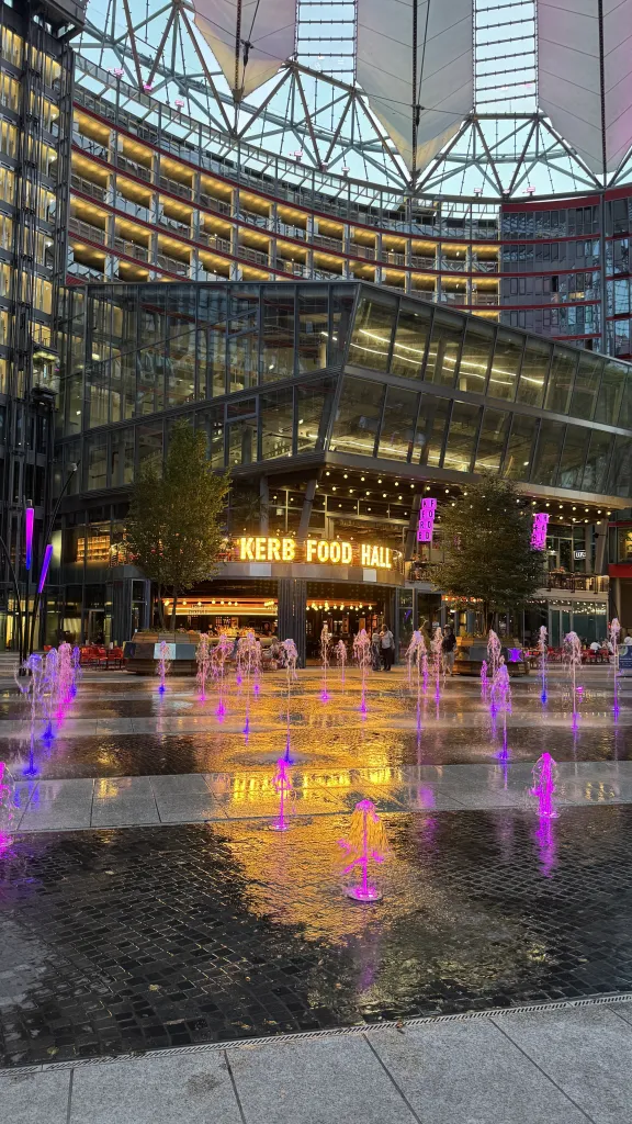Neu: "Das Center" am Potsdamer Platz 