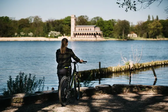 Heilandskirche Sacrow an der Wannsee-Babelsberg Route